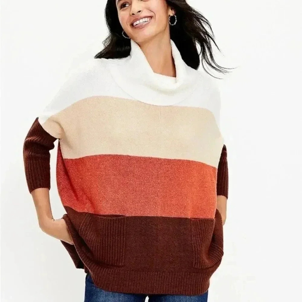LOFT Petite Colorblock Pocket
Poncho Sweater size MP